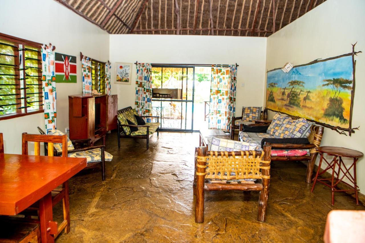 Oasis Diani Beach Villas Экстерьер фото
