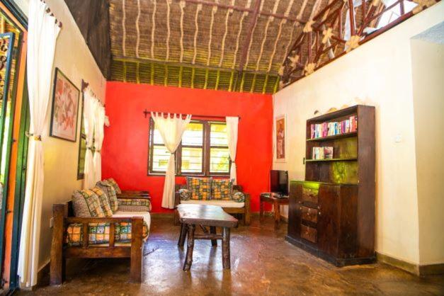 Oasis Diani Beach Villas Экстерьер фото