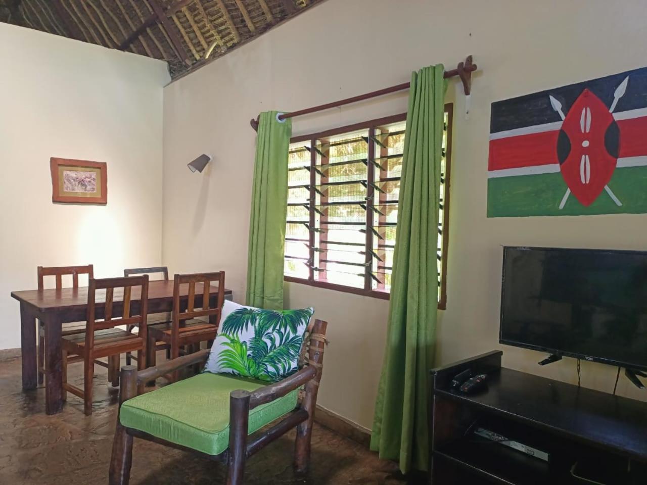 Oasis Diani Beach Villas Экстерьер фото